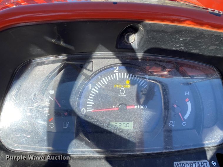 image for item DL6741 2019 Kubota L3301DT  MFWD tractor