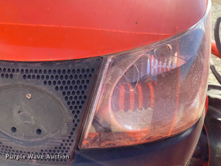 image for item DL6741 2019 Kubota L3301DT  MFWD tractor