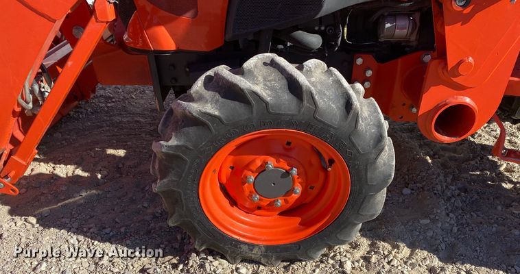 image for item DL6741 2019 Kubota L3301DT  MFWD tractor