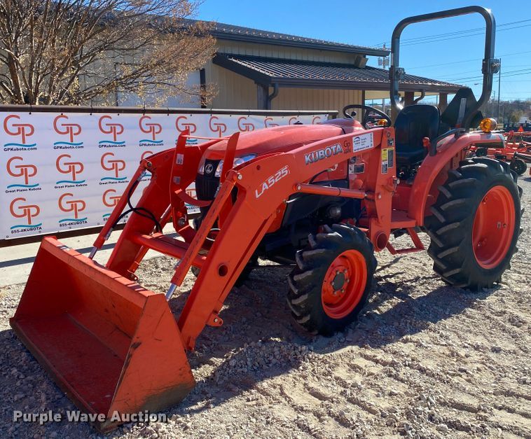 image for item DL6745 2019 Kubota L3301DT  MFWD tractor