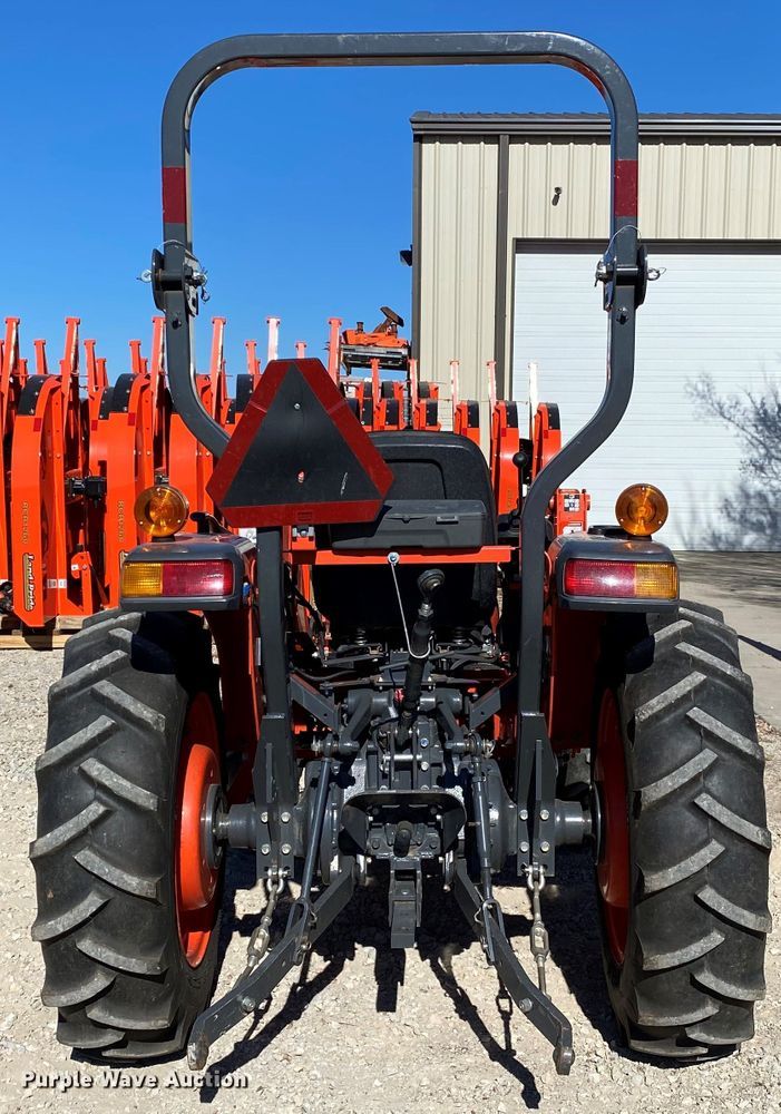 image for item DL6745 2019 Kubota L3301DT  MFWD tractor