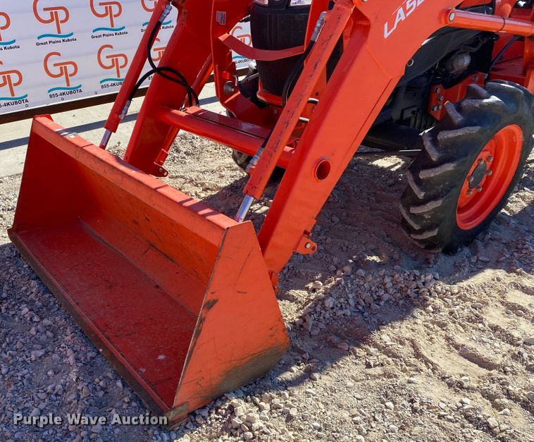 image for item DL6745 2019 Kubota L3301DT  MFWD tractor