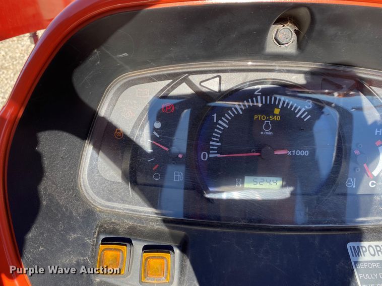 image for item DL6745 2019 Kubota L3301DT  MFWD tractor