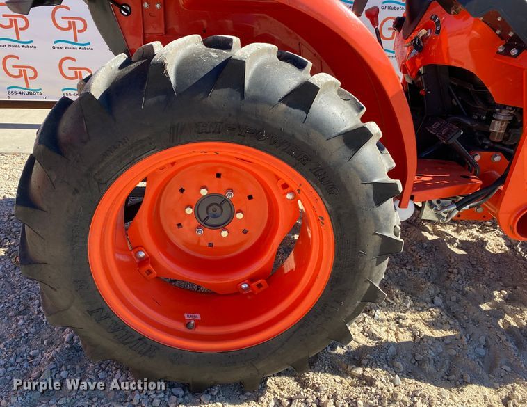 image for item DL6745 2019 Kubota L3301DT  MFWD tractor