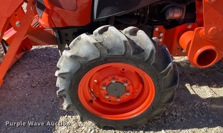 image for item DL6745 2019 Kubota L3301DT  MFWD tractor
