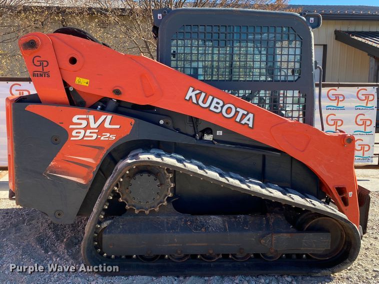 image for item DL6749 2019 Kubota SVL95-2S  tracked skid steer loader