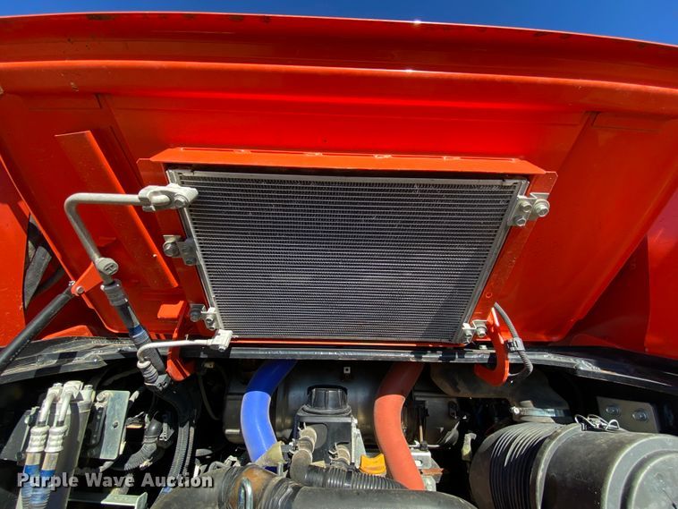 image for item DL6749 2019 Kubota SVL95-2S  tracked skid steer loader