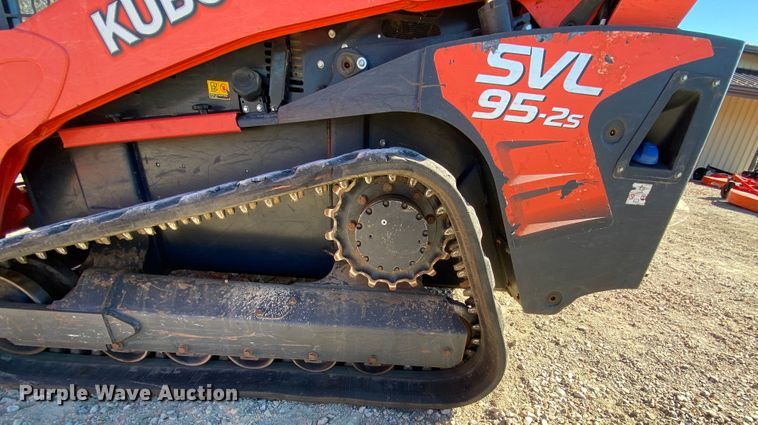 image for item DL6749 2019 Kubota SVL95-2S  tracked skid steer loader