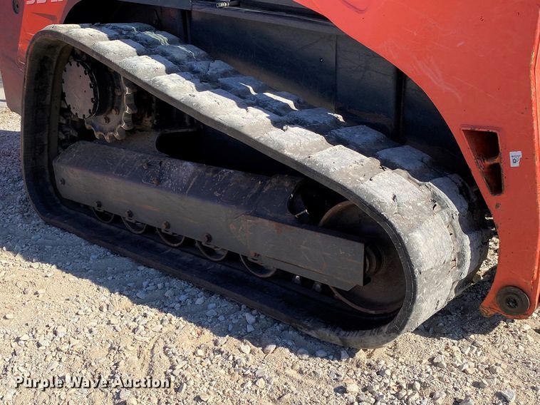 image for item DL6749 2019 Kubota SVL95-2S  tracked skid steer loader