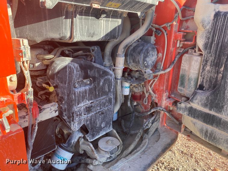 image for item DL6750 2016 Kubota SSV75  skid steer loader