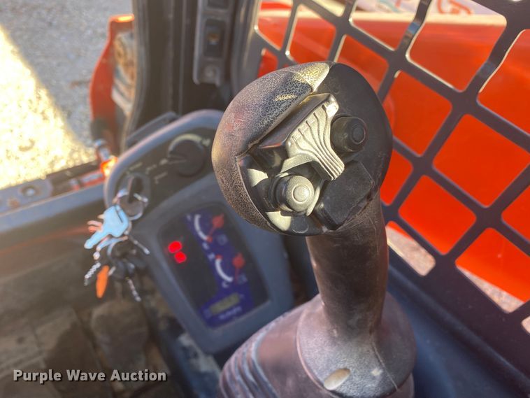 image for item DL6750 2016 Kubota SSV75  skid steer loader