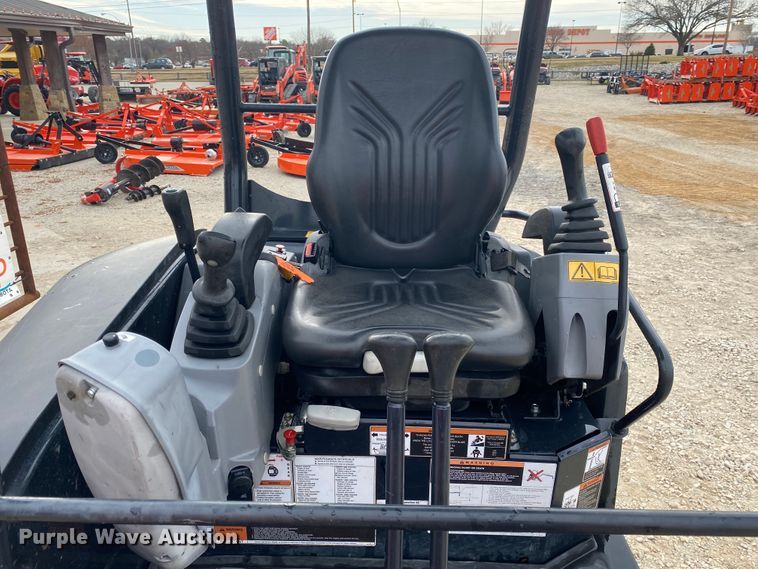 image for item DL6751 2020 Kubota U27-4  mini excavator