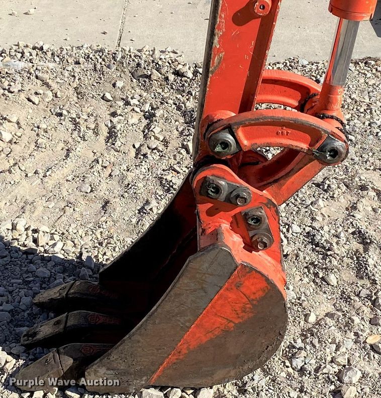 image for item DL6752 2019 Kubota U17  mini excavator