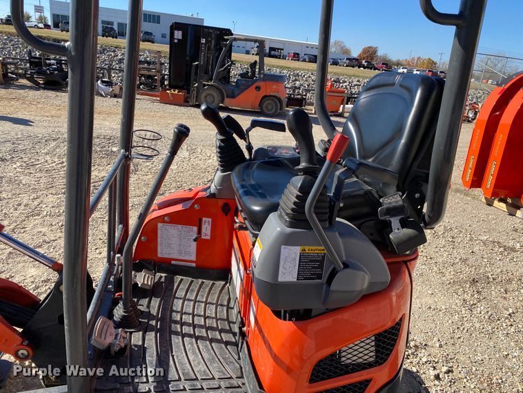 image for item DL6752 2019 Kubota U17  mini excavator