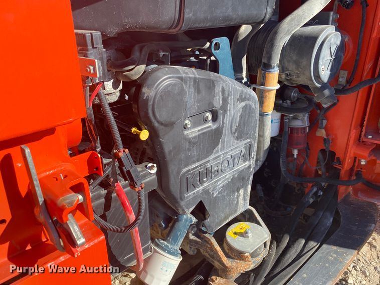 image for item DL6755 2016 Kubota SSV75  skid steer loader