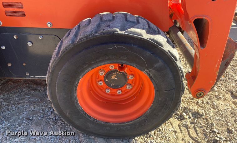 image for item DL6755 2016 Kubota SSV75  skid steer loader