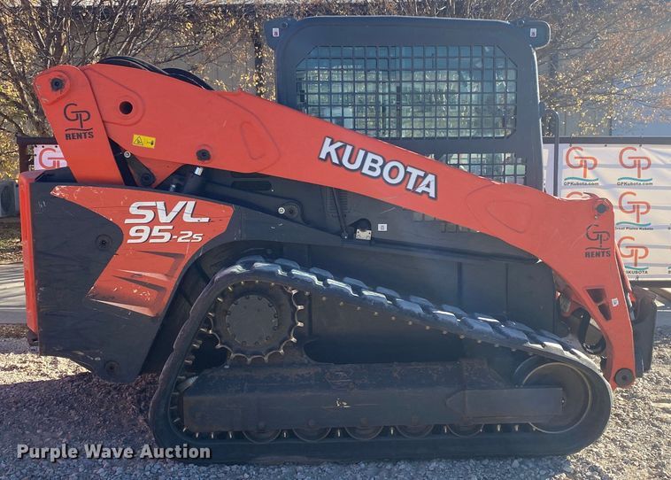 image for item DL6756 2019 Kubota SVL95-2S  tracked skid steer loader