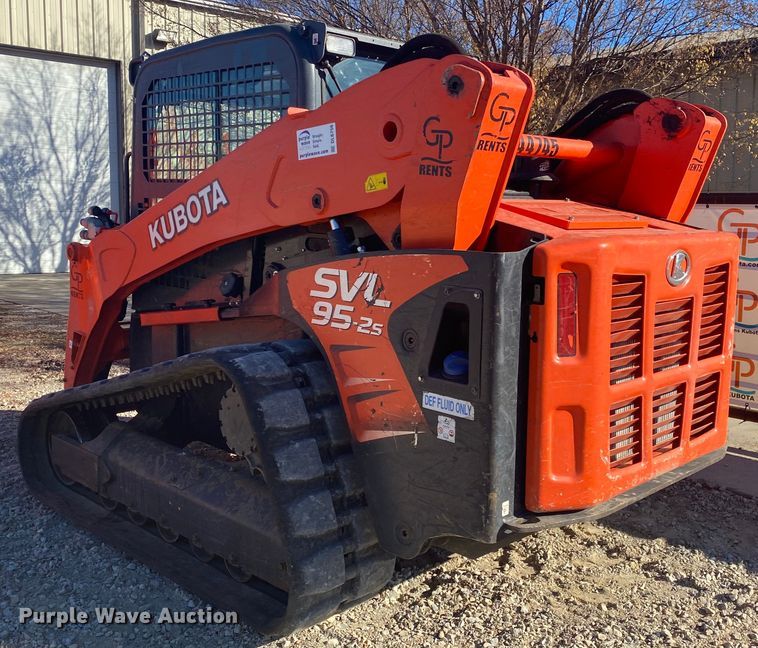 image for item DL6756 2019 Kubota SVL95-2S  tracked skid steer loader