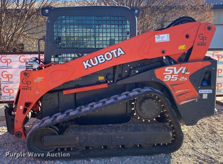 image for item DL6756 2019 Kubota SVL95-2S  tracked skid steer loader