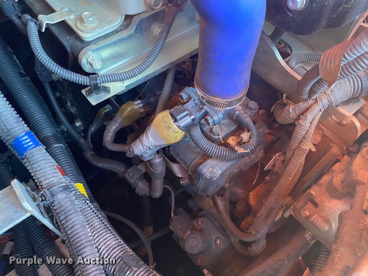 image for item DL6756 2019 Kubota SVL95-2S  tracked skid steer loader