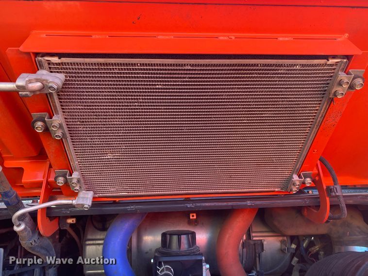 image for item DL6756 2019 Kubota SVL95-2S  tracked skid steer loader