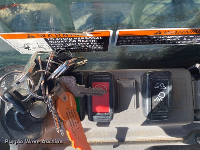 image for item DL6756 2019 Kubota SVL95-2S  tracked skid steer loader