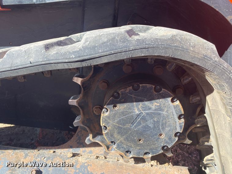 image for item DL6756 2019 Kubota SVL95-2S  tracked skid steer loader