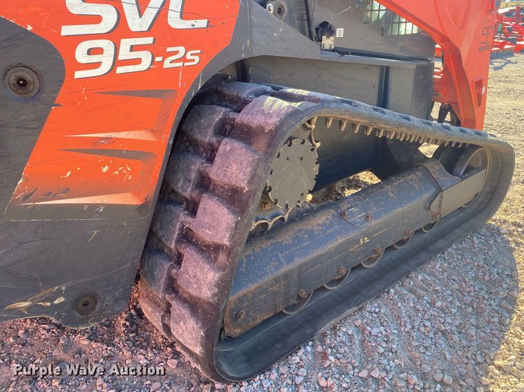 image for item DL6756 2019 Kubota SVL95-2S  tracked skid steer loader