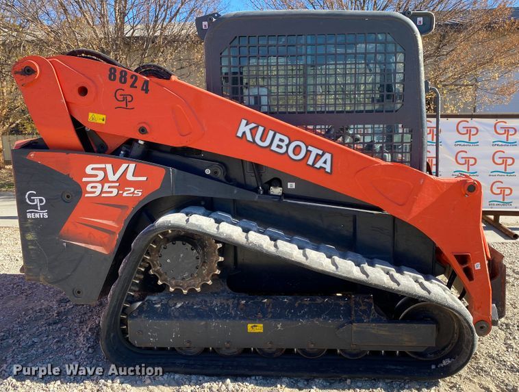 image for item DL6757 2019 Kubota SVL95-2S  tracked skid steer loader