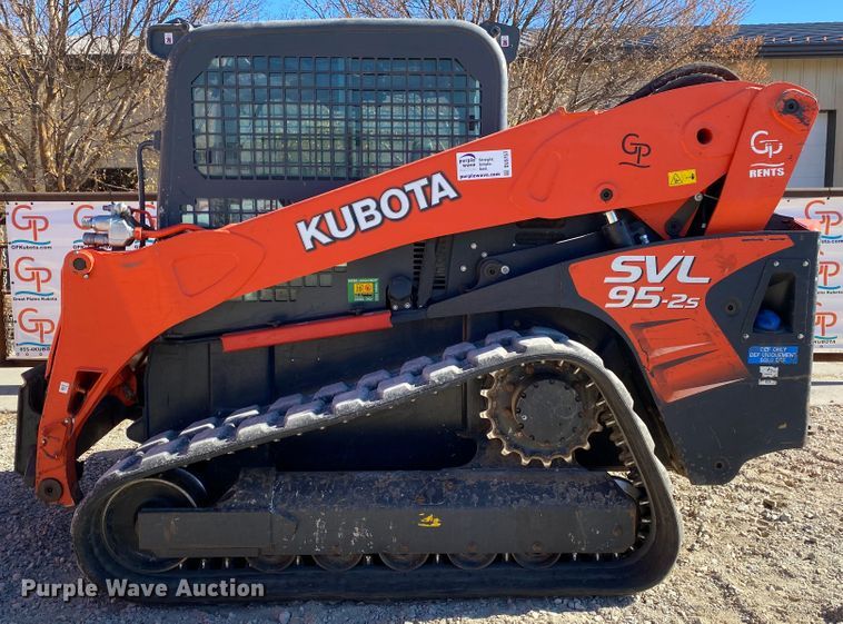 image for item DL6757 2019 Kubota SVL95-2S  tracked skid steer loader