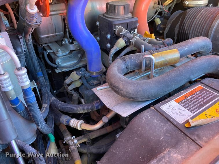 image for item DL6757 2019 Kubota SVL95-2S  tracked skid steer loader