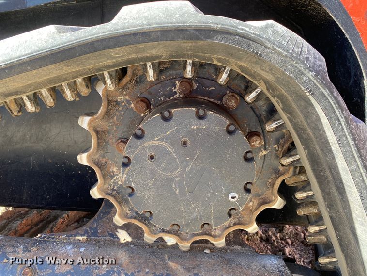 image for item DL6757 2019 Kubota SVL95-2S  tracked skid steer loader