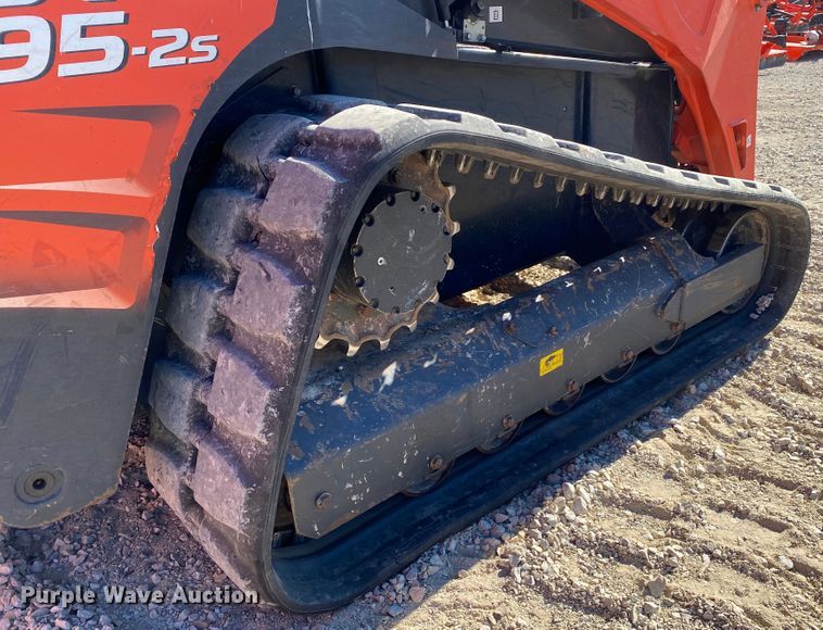 image for item DL6757 2019 Kubota SVL95-2S  tracked skid steer loader