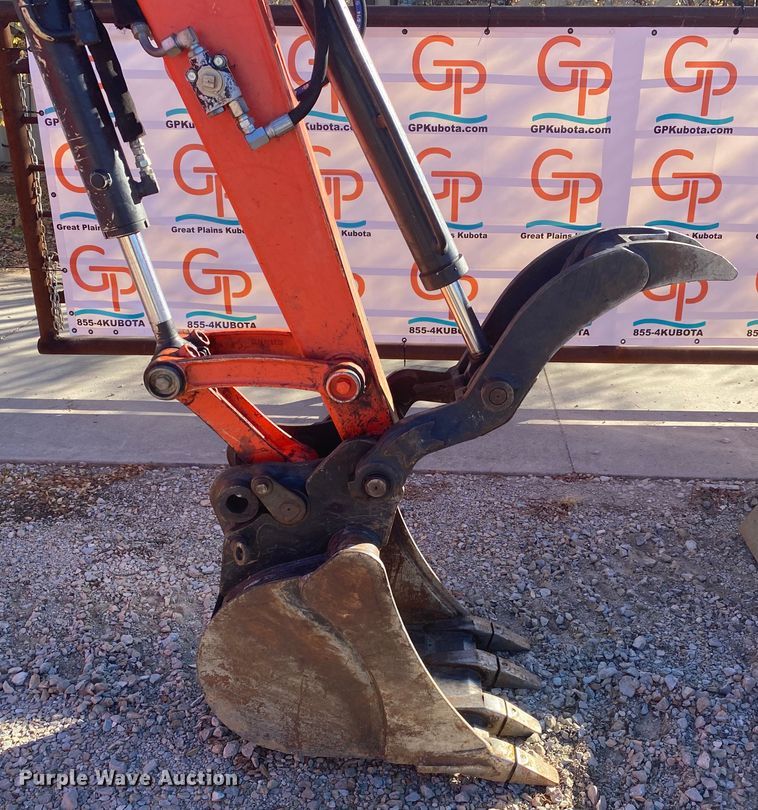 image for item DL6758 2017 Kubota U35-4  mini excavator