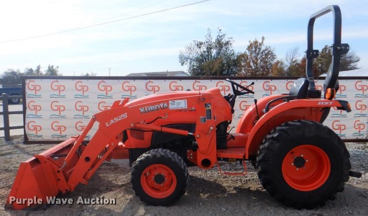 image for item DL6762 2019 Kubota L3301HST  MFWD tractor