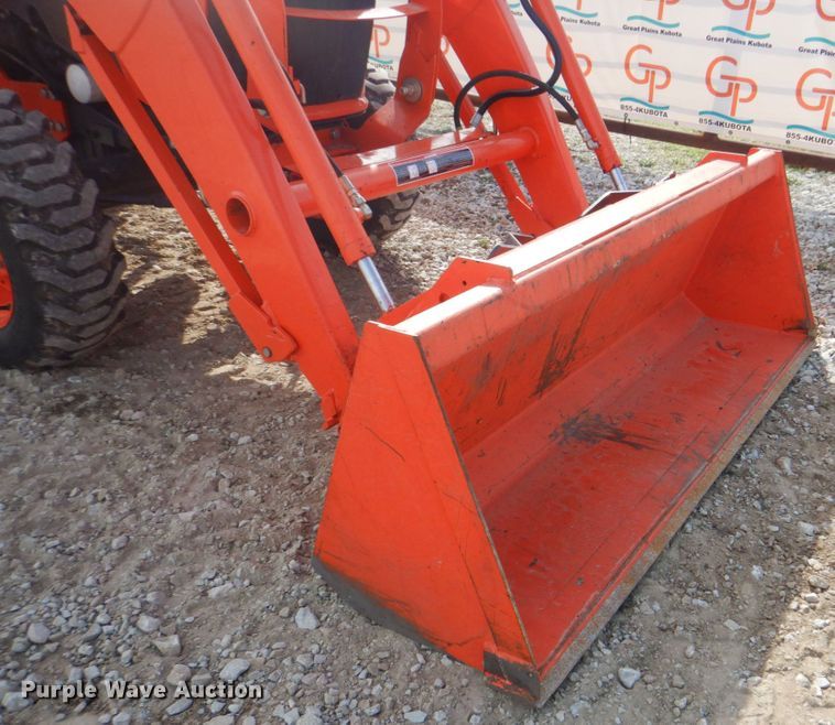 image for item DL6762 2019 Kubota L3301HST  MFWD tractor