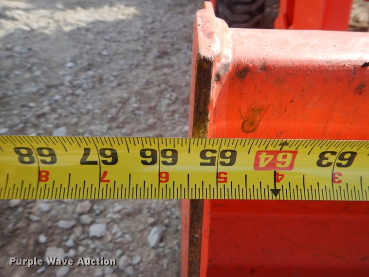 image for item DL6762 2019 Kubota L3301HST  MFWD tractor