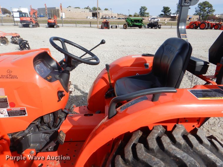 image for item DL6762 2019 Kubota L3301HST  MFWD tractor