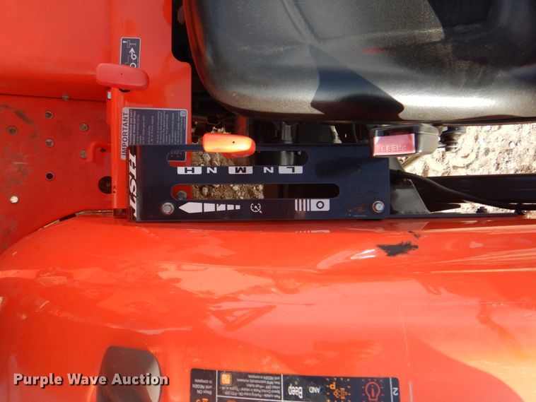 image for item DL6762 2019 Kubota L3301HST  MFWD tractor