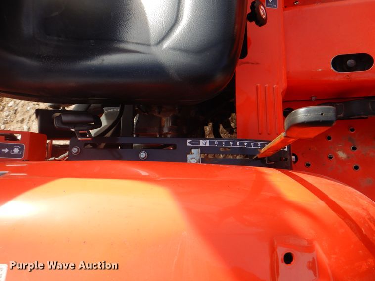 image for item DL6762 2019 Kubota L3301HST  MFWD tractor