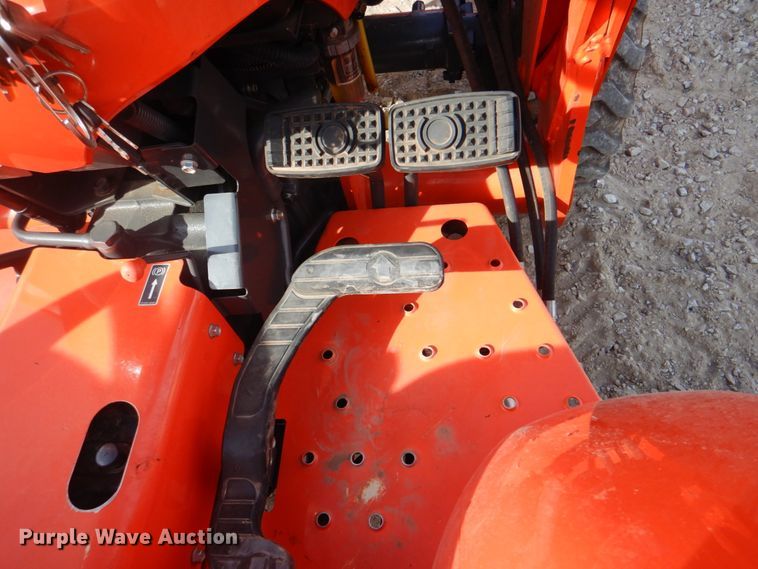 image for item DL6762 2019 Kubota L3301HST  MFWD tractor