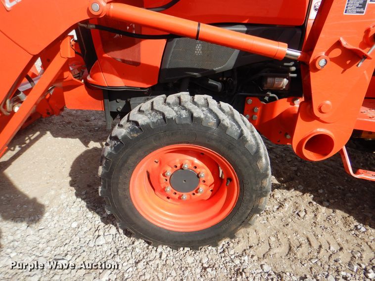 image for item DL6762 2019 Kubota L3301HST  MFWD tractor