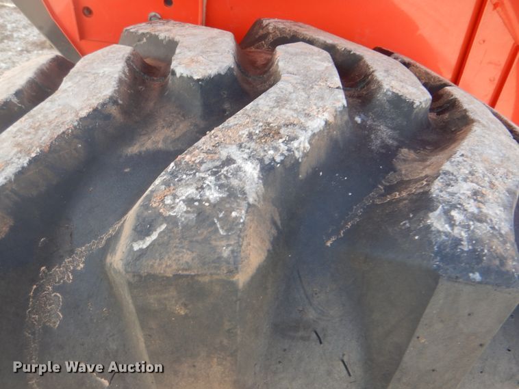 image for item DL6762 2019 Kubota L3301HST  MFWD tractor