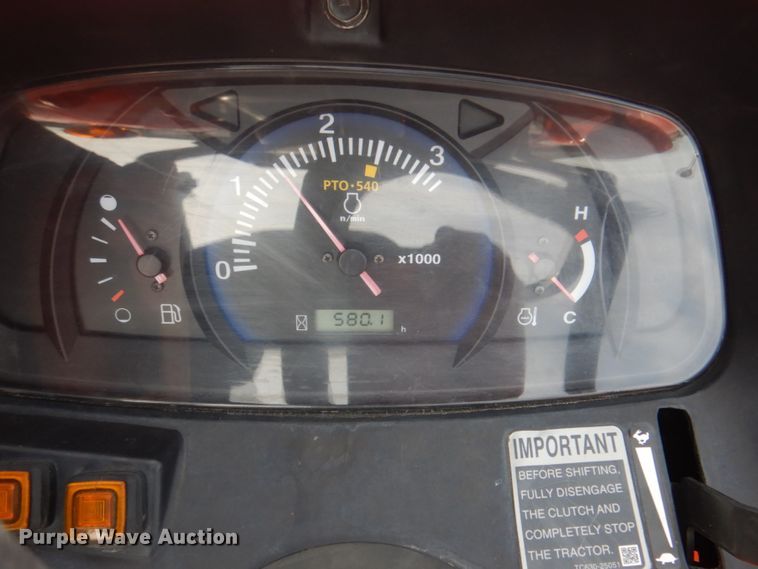 image for item DL6763 2020 Kubota L3901DT  MFWD tractor