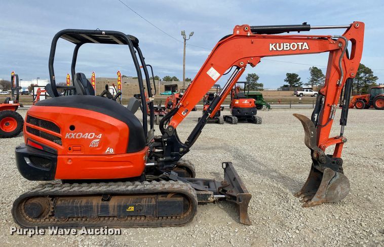 image for item DL6781 Kubota KX040-4  mini excavator