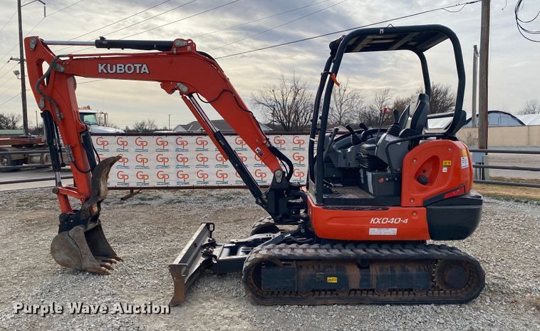 image for item DL6781 Kubota KX040-4  mini excavator
