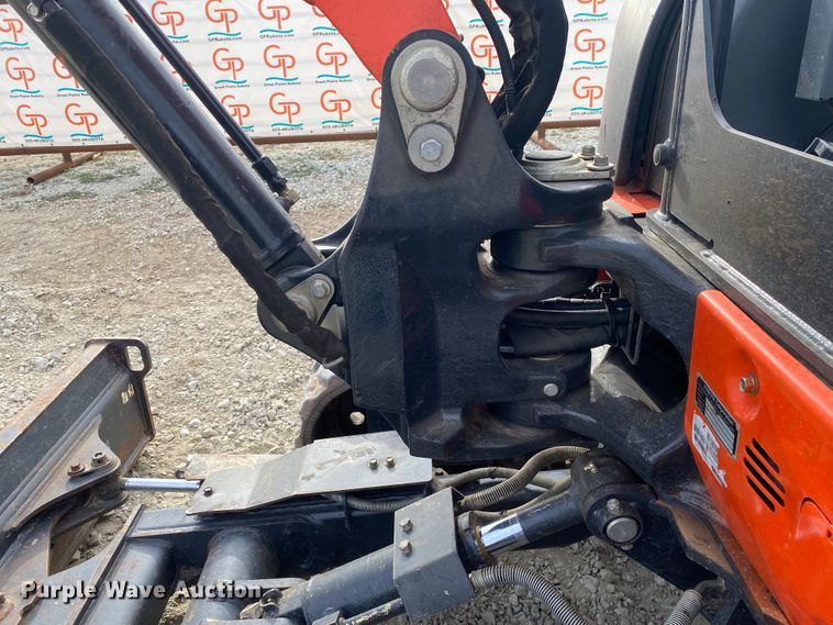image for item DL6781 Kubota KX040-4  mini excavator