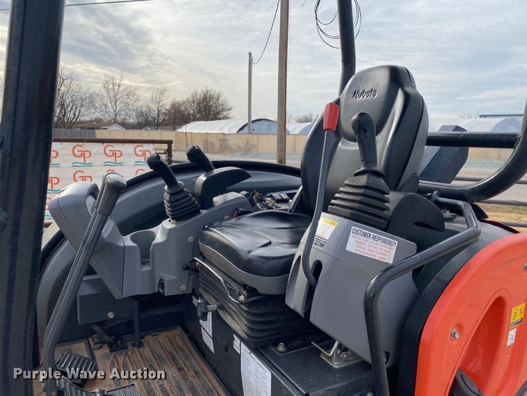 image for item DL6781 Kubota KX040-4  mini excavator