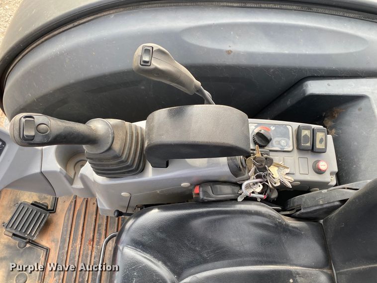 image for item DL6781 Kubota KX040-4  mini excavator