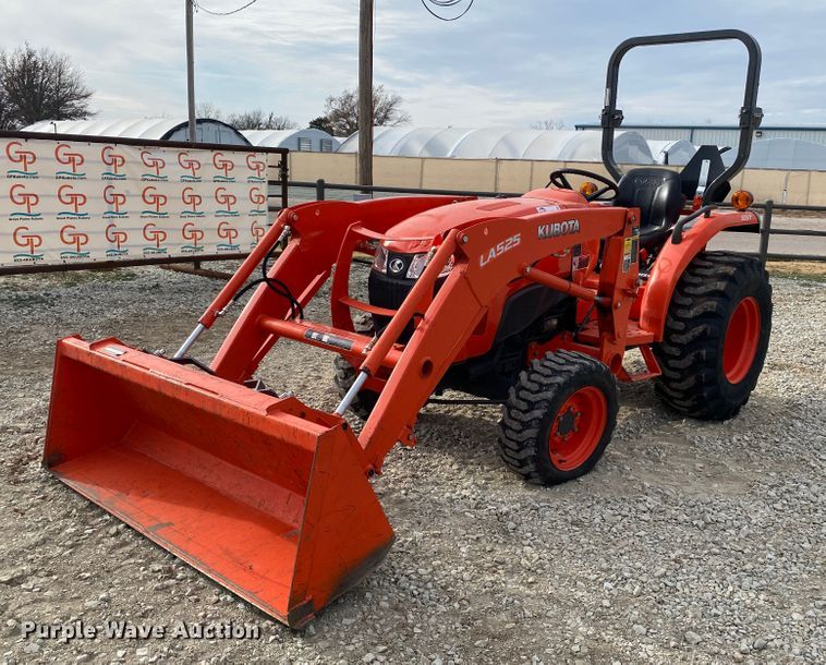 image for item DL6782 2019 Kubota L3301HST  MFWD tractor